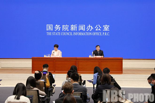 国家统计局新闻发言人就2021年10月份国民经济运(图1)